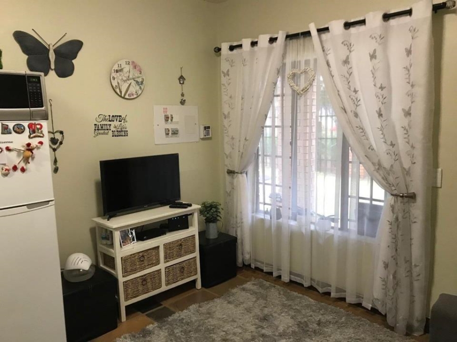 1 Bedroom Property for Sale in Potchefstroom Rural North West